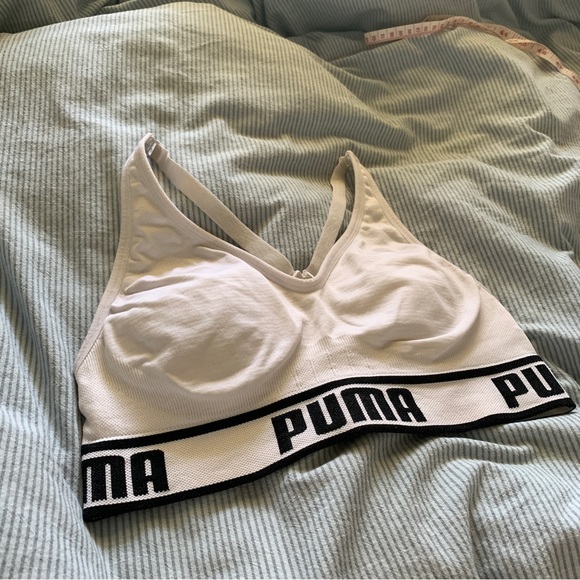 PUMA Seamless Sports Bra in white - Picture 3 of 6